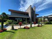 Vivienda de alto standing en venta Rionegro, Colombia
