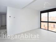 VIVIENDA DE LUJO CON PISCINA, TERRAZA Y BALCÓN CERCA DE...