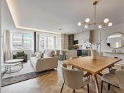 Vivienda de lujo con piscina y gimnasio en Barrio de...