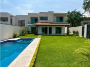Vivienda de lujo en venta Xochitepec, México