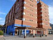 VIVIENDA EN ALQUILER CON COCINA AMUEBLADA Y GARAJE. ZONA...