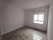 VIVIENDA EN ALQUILER DE 4 DORMITORIOS CON COCINA...