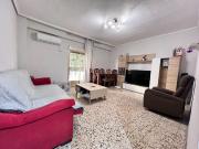 Vivienda equipada, para entrar a vivir. Con muebles y...