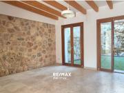 Vivienda exclusiva con piscina y vistas despejadas, a...