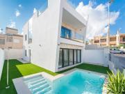 Vivienda exclusiva de 183 m2 en venta Torrevieja, España