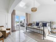Vivienda exclusiva de 240 m2 en venta Estepona, España