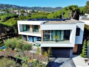 Vivienda exclusiva de 418 m2 en venta Playa de Aro, España