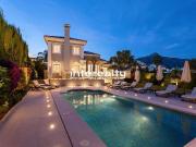 Vivienda exclusiva de 433 m2 en venta Marbella, España