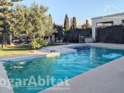 Vivienda exclusiva de 457 m2 en venta Oliva, Comunidad...