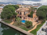 Vivienda exclusiva de 541 m2 en venta Castelló...