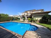 Vivienda exclusiva de 805 m2 en venta Cambrils, Cataluña