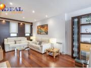 Vivienda junto a plaza Mariana Pineda