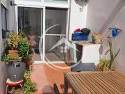 Vivienda Reformada con Encanto y Diseño en el Corazón de...