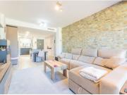 Vivienda reformada con encanto y vistas al campo de golf...