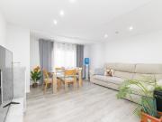 Vivienda reformada y luminosa con patio, excelente...