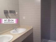 Vivienda unifamiliar adosada con garaje y terraza