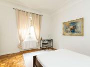 Vivir en un apartamento de 7 dormitorios en Argüelles,...