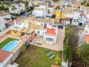 Vivir rodeado de calma, luz y naturaleza en Valencina de...