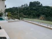 Você vivendo no melhor de Tamboré, numa casa completa e...