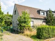 Vogelsang: Sanierungsbedürftiges Zweifamilienhaus mit...