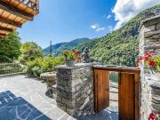 VOGORNO Rustico esclusivo nella valle di James Bond