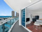 Vogue Style Apartment East Aspect Ocean Views