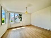 Voisins le Bretonneux joli appartement meublé de 2...