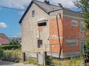 Voll aufgeschlossenes Grundstück mit Rohbau in Leonding