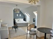 voll möblierte 1 Zimmer DG Wohnung in 1060 Wien mit...