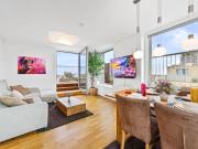 Vollmöblierte Dachgeschosswohnung mit privater Terrasse!