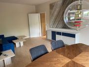 Vollmöblierte, neu sanierte 2 Zimmer Wohnung Nähe...