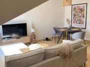 Vollmöbliertes 2 Zimmer Loft mit Aufzug im Altbau 190
