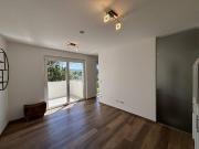 Vollmöbliertes Apartment mit Balkon und überdachten...