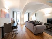 Edle terrassenwohnung mit direktem gartenzugang
