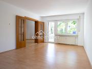 VON PRIVAT: MODERNE 3,5 ZI. ETW 1.OG, 3 BALKONE,...