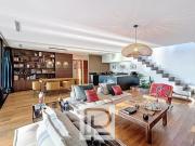 Vous hésitez entre un appartement et une villa ? Cette...