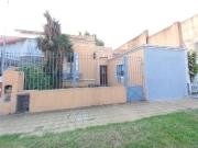VENTA CASA 4 AMBIENTES EN BERNAL CON AMPLIO LOTE