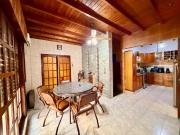 VTA.CASA 5 AMB C/2 COCHERAS,PILETA,QUINCHO V.LYNCH