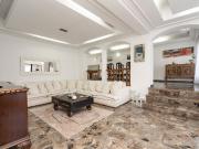 VTA CASA 5 AMB+DEP C/COCH PATIO Y TERRAZA V. DVTO