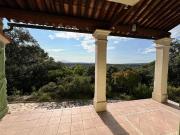 Vue dominante et charme provençale Villa 125m² 125m²...