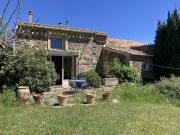 Vue imprenable depuis cette charmante maison de village...