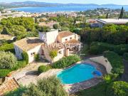 VUE MER Proche centre & Piscine.