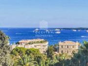 Vue panoramique mer et collines à 500 mètres de la mer...