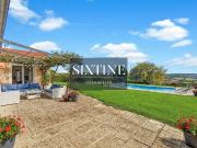 Vue Sur Les Montagnes Enneigees 271m² La Chapelle de Surieu