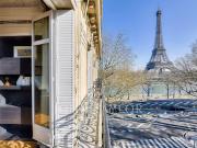 Vues exceptionnelles sur la Tour Eiffel et les Jardins...