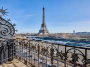 Vues panoramiques sur la Seine et la Tour Eiffel