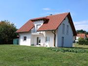 Vulkanland: Neubau in naturnaher Ruhelage mit schöner...