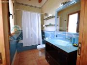 Vvienda residencial unifamiliar con gran terreno