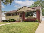 W Muriel Pl, Milwaukee, Home For Sale