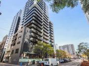 WAKE UP TO STUNNING ALBERT PARK VIEWS